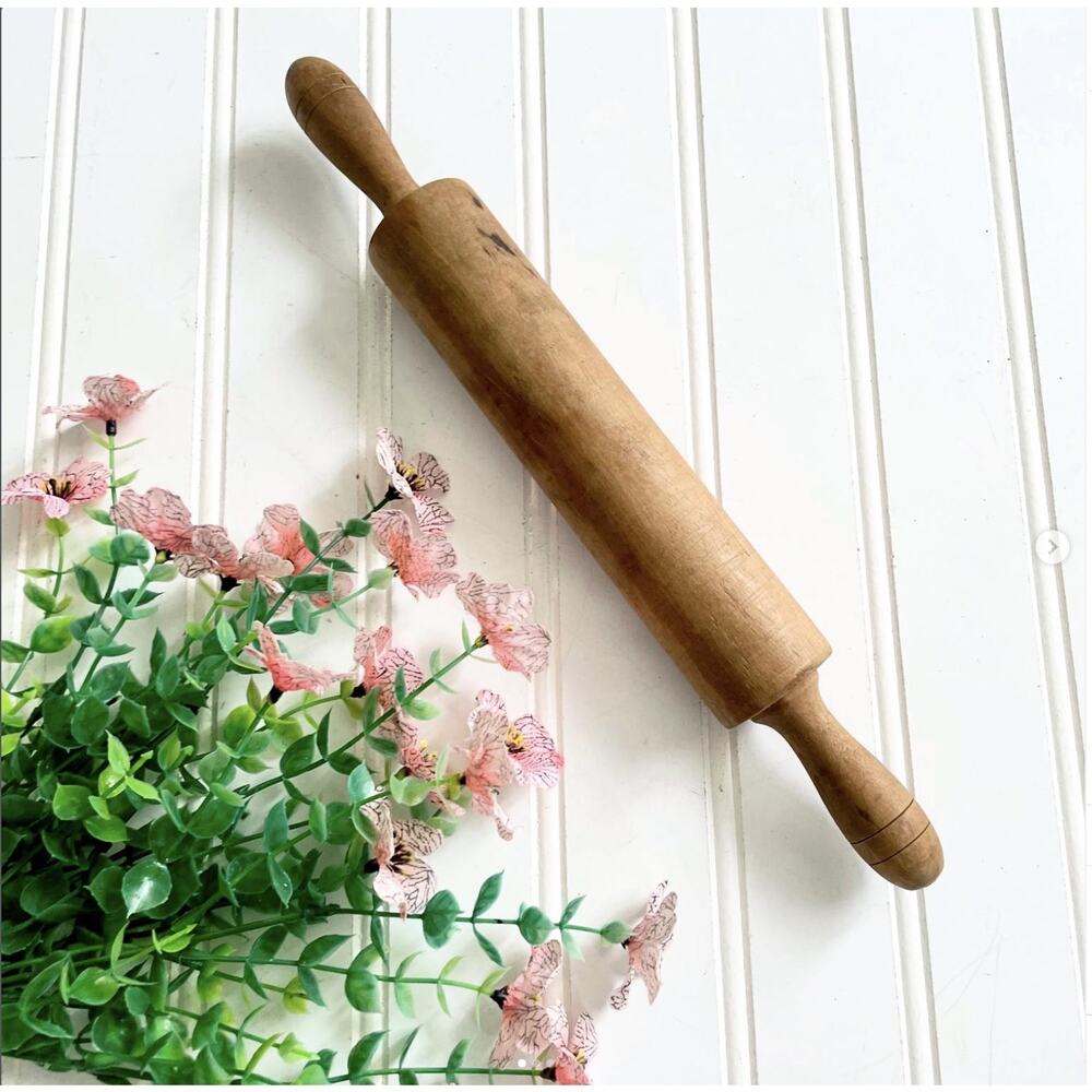 Vintage Wood Rolling Pin Small One Piece Farmhouse Kitchen